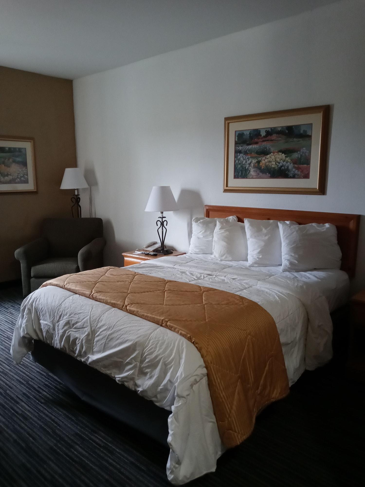 American Inn And Suites Houghton Lake Dış mekan fotoğraf