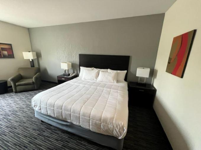American Inn And Suites Houghton Lake Dış mekan fotoğraf