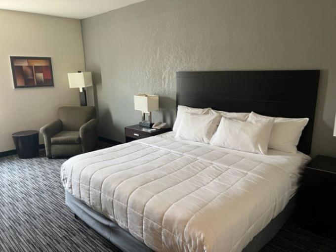 American Inn And Suites Houghton Lake Dış mekan fotoğraf