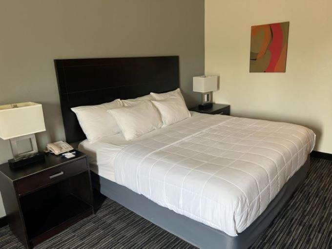 American Inn And Suites Houghton Lake Dış mekan fotoğraf