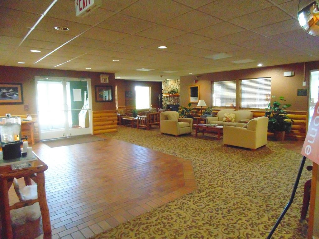 American Inn And Suites Houghton Lake İç mekan fotoğraf