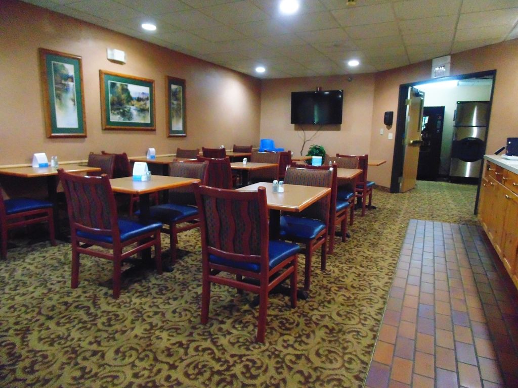 American Inn And Suites Houghton Lake İç mekan fotoğraf