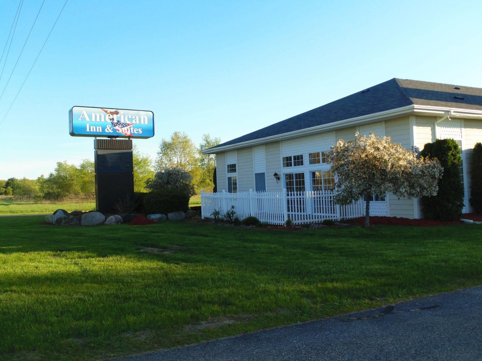 American Inn And Suites Houghton Lake Dış mekan fotoğraf